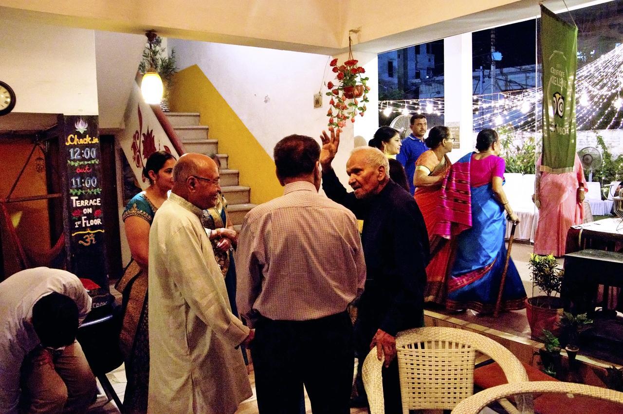 International Travellers' Hostel By Ith Stays Varanasi Exterior photo